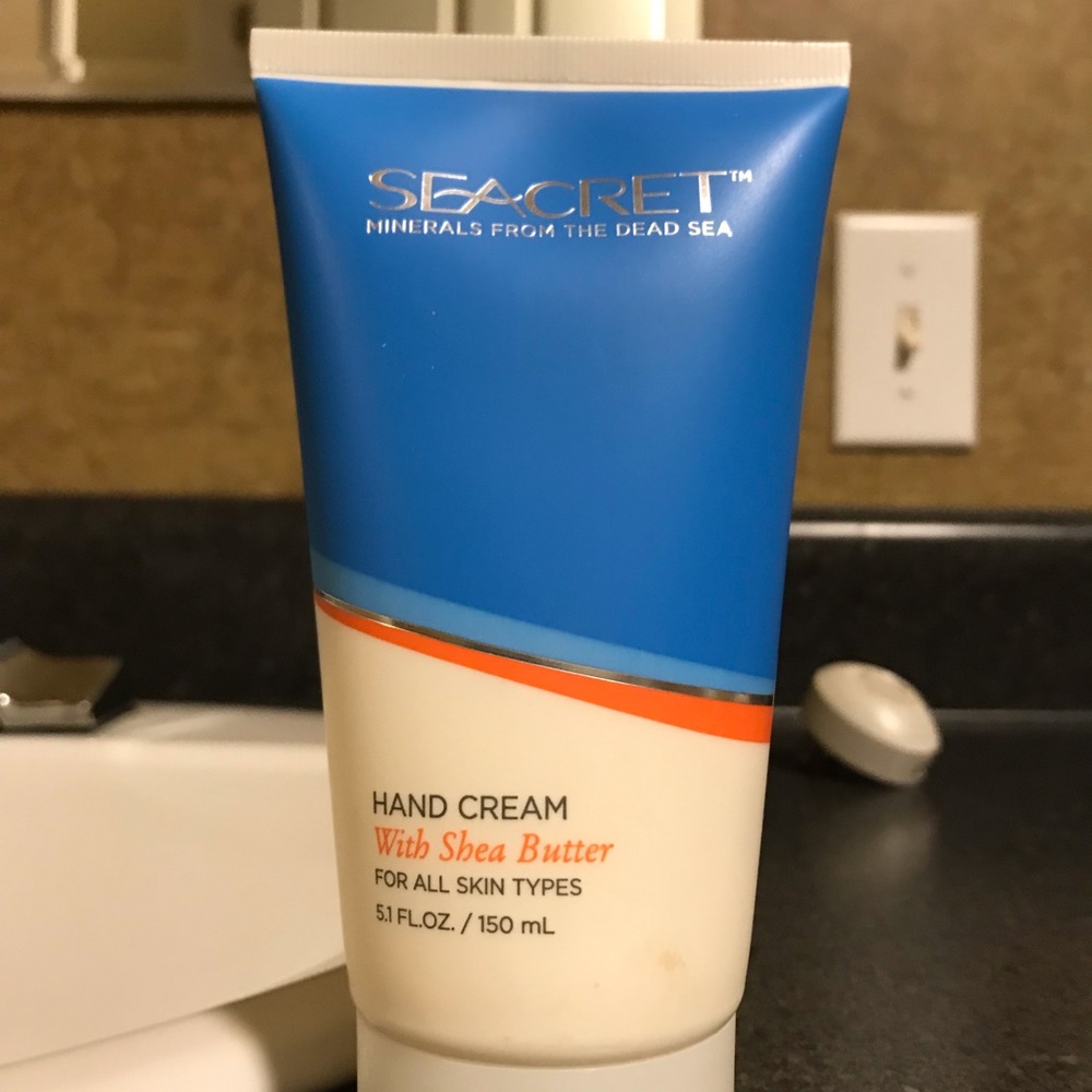 Seacret hand lotion